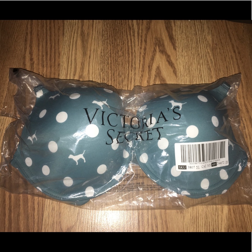 Victoria’s Secret wear everywhere bra